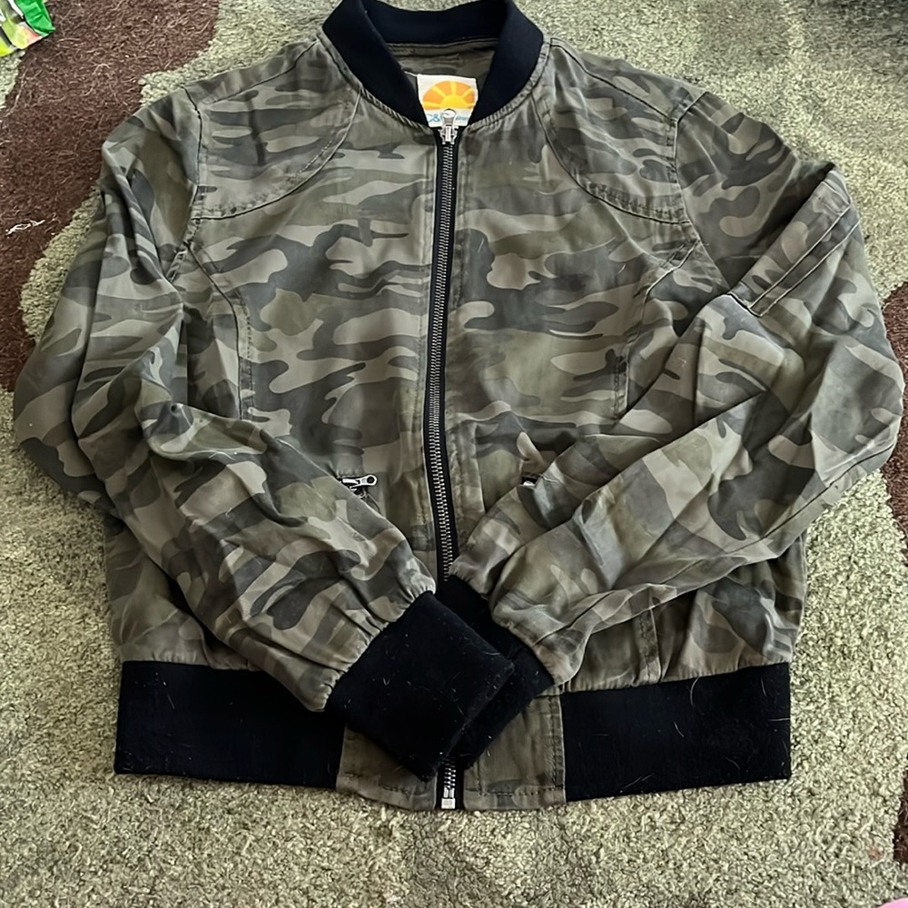 C&C California camo jacket. Size XS. Excellent Condition